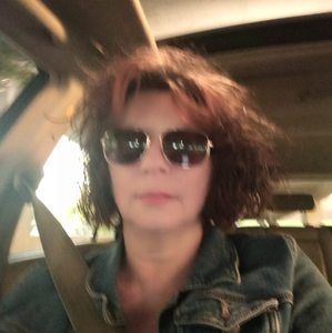 Meet your Posher, Caroline